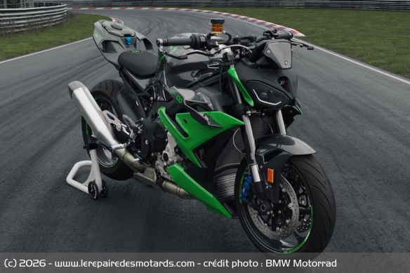 La BMW M 1000 R '100 Jahre N&uuml;rburgring'