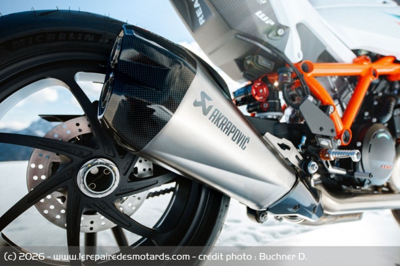Roadster KTM 1390 Super Duke RR Roadster KTM 1390 Super Duke RR