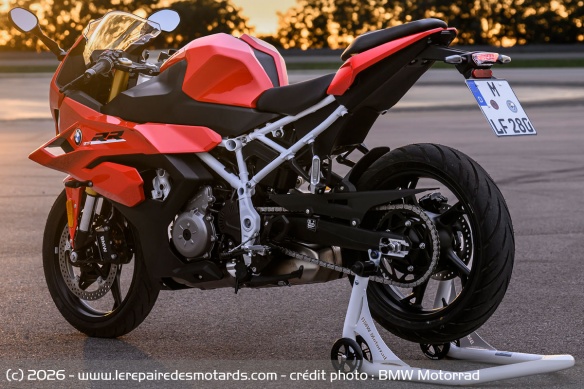 Sportive BMW F 450 RR Sport