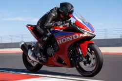 Sportive Honda CBR500R Four