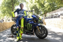 Valentino Rossi retrouve sa Yamaha YZR-M1