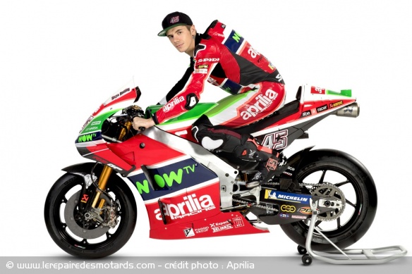 Scott Redding sur l'Aprilia RS-GP Scott Redding sur l'Aprilia RS-GP