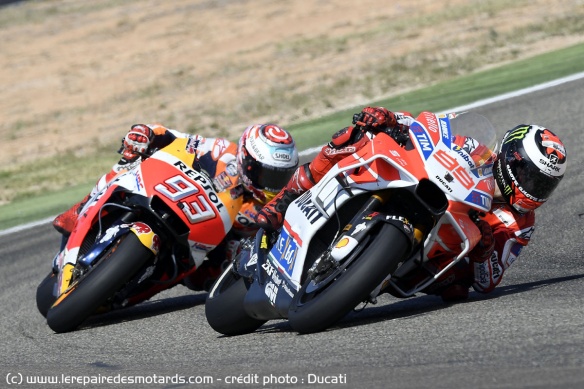 Lorenzo devant Marquez à Aragon en 2017 Lorenzo devant Marquez à Aragon en 2017