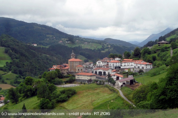 Un village typique du pays basque espagnol