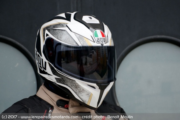Essai du casque intégral AGV K3-SV