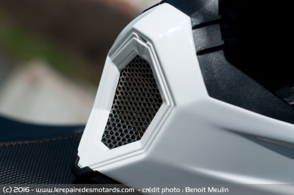 Mentonnière casque cross & SM AGV AX-8 Evo