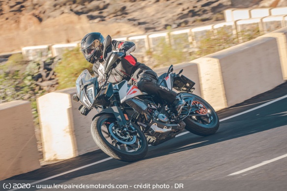 Le casque est très agréable sur petites routes