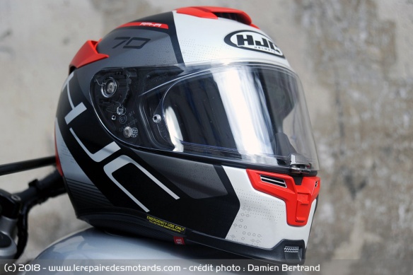 Le casque est ici dans sa déco Vias