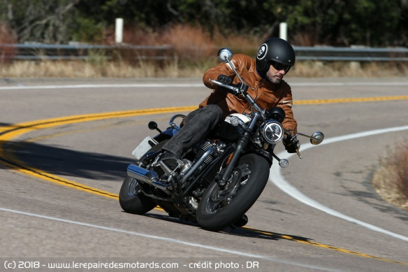 Essai du HJC FG-70s sur la Triumph Bonneville Speedmaster