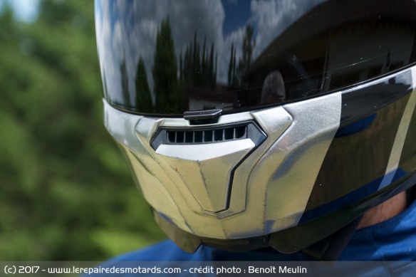 Essai casque intégral Nolan N87, aération de menton
