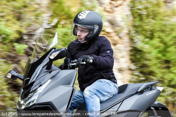 Essai du casque Schuberth M1 sur scooter
