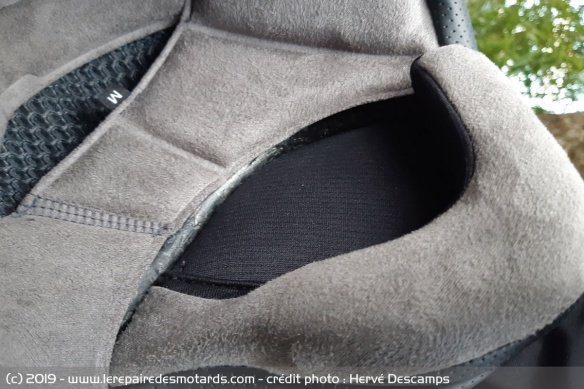 L'intérieur du S-Drak Carbon se montre confortable