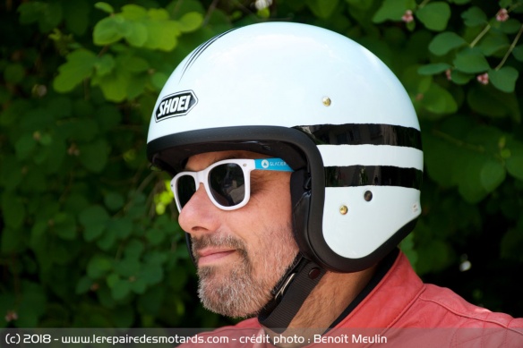 Les finitions du Shoei J-O sont très soignées