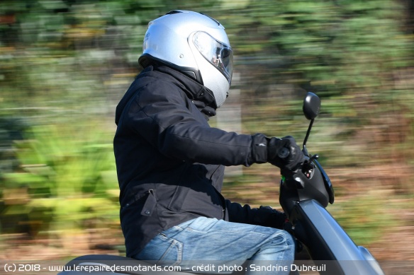 Essai dynamique casque modulable Shoei Neotec II