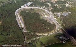 Autodrome de Linas-Montlhéry - crédit photo : Adrien Mortini/Structurae