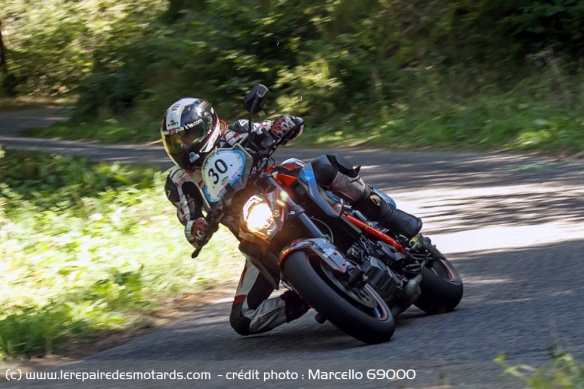 Pierre Lemos sur sa KTM 1290 Super Duke R