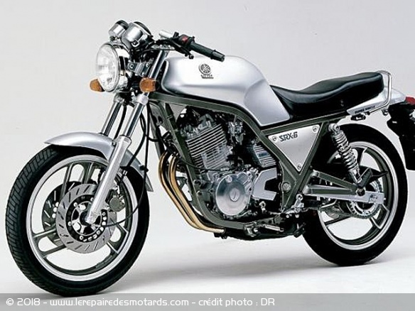 Conseils : démarrer une moto au kick, un mono japonais