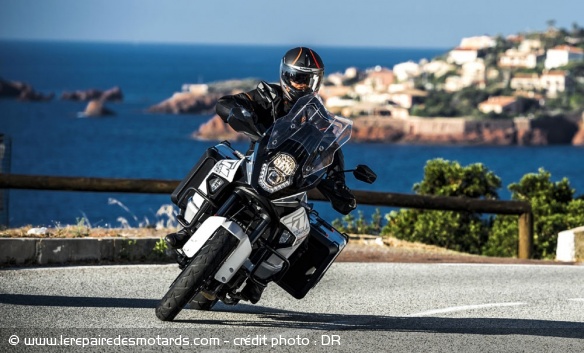 Conseil : le rôle du regard dans la conduite d'une moto
