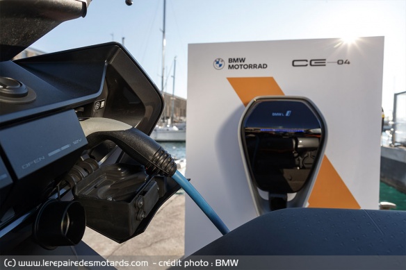 Borne de charge électrique individuelle