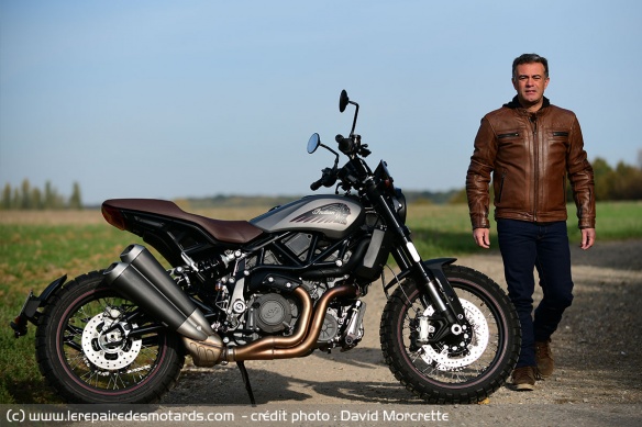 Budget : permis, équipement, moto, assurance...