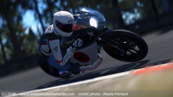 Roulez en Scrambler dans Ride 2