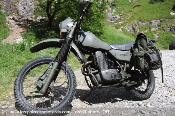 L'Armstrong CCM MT500 de l'armée anglaise