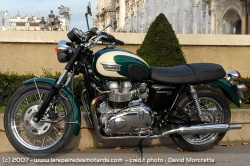 Triumph T100 2007