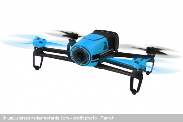 Le Parrot Bebop 2 embarque sa propre caméra