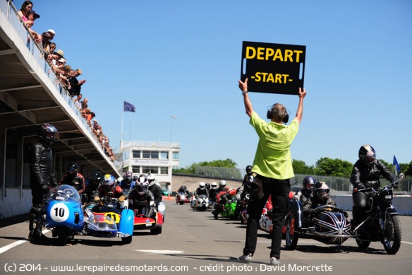 Motos, side-car, prépas et anciennes se succèdent en piste lors de roulages Motos, side-car, prépas et anciennes se succèdent en piste lors de roulages