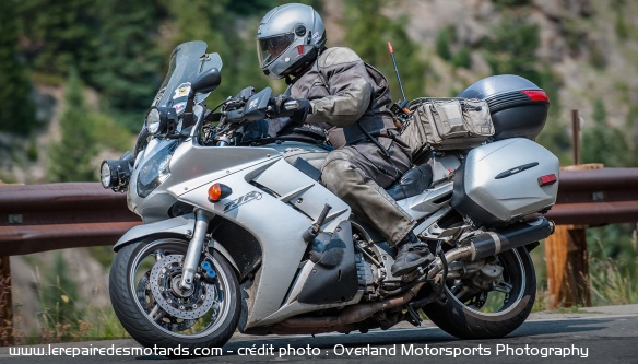 Moto préparée avec équipement pour l'Iron Butt Rally