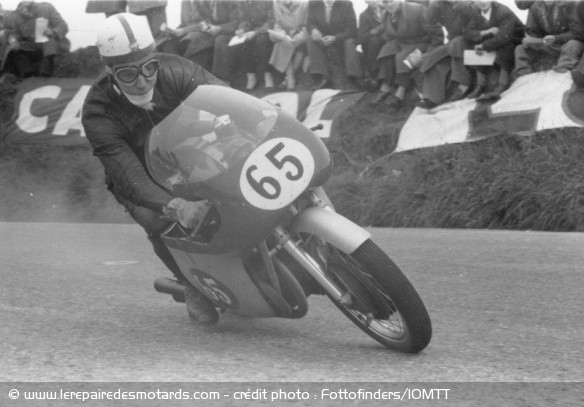 Tourist Trophy 1958 : John Surtees