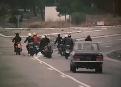 Film moto : L'agression