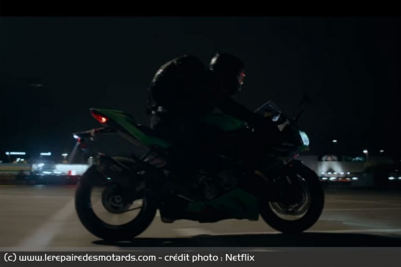 Rafa en cours de livraison au guidon de sa ZX-6R Rafa en cours de livraison au guidon de sa ZX-6R