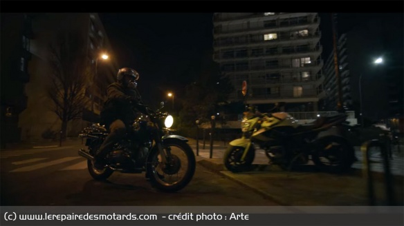 Alain Delambre sur sa vieille BMW