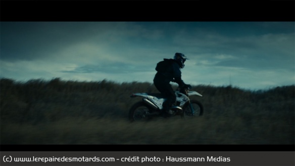 Jack au guidon de son enduro 2 temps