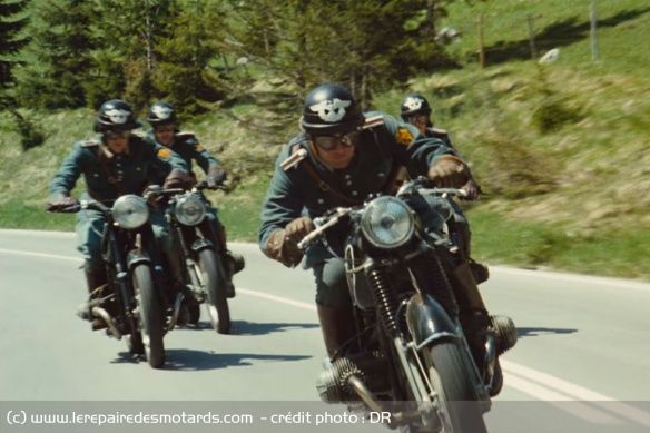 Ah, la Gestapo et ses motos des années 70... Ah, la Gestapo et ses motos des années 70...