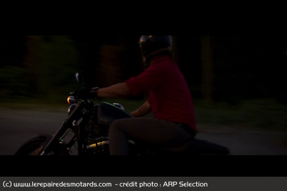 Joe Bang sur son Sporster Forty-Eight Joe Bang sur son Sporster Forty-Eight