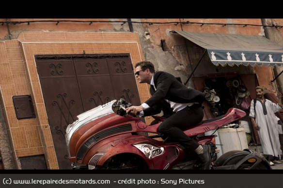 La moto volante sur le tournage de MIB International