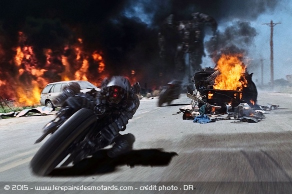 La Moto-Terminator est réalisée sur une base d'Hypermotard