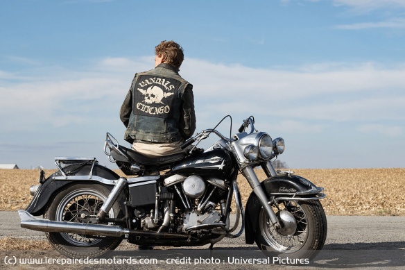 Benny et son Harley-Davidson Electra Glide de 1965 Benny et son Harley-Davidson Electra Glide de 1965