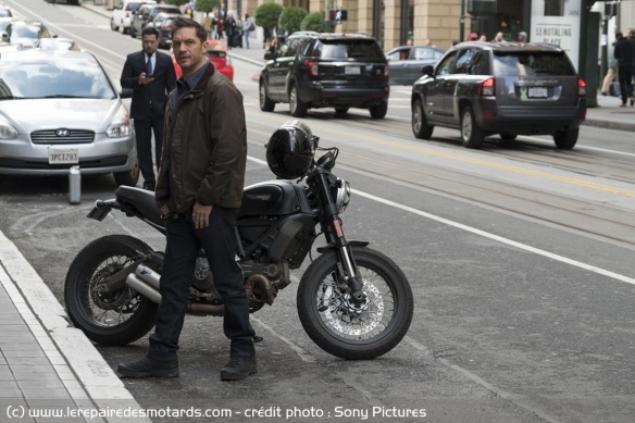 Six Ducati Scrambler Icon ont été utilisées pour le tournage Six Ducati Scrambler Icon ont été utilisées pour le tournage