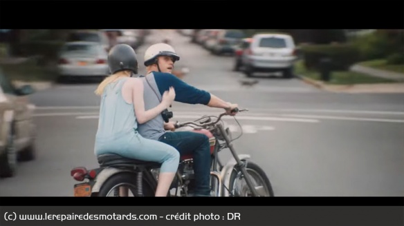 David et Lilly sur la Triumph Bonneville David et Lilly sur la Triumph Bonneville