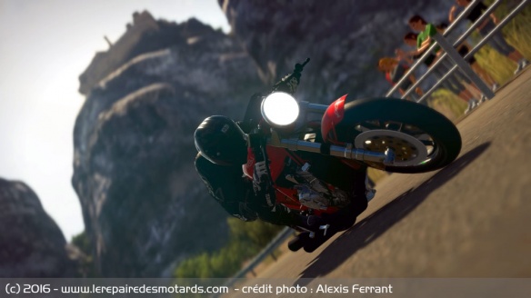 Le mode carrière permet de passer plus facilement d'une catégorie moto à une autre