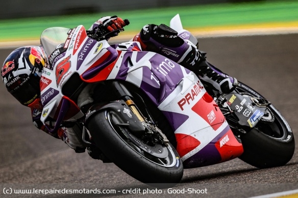 La marque est également présente en compétition, comme avec Johann Zarco en MotoGP La marque est également présente en compétition, comme avec Johann Zarco en MotoGP