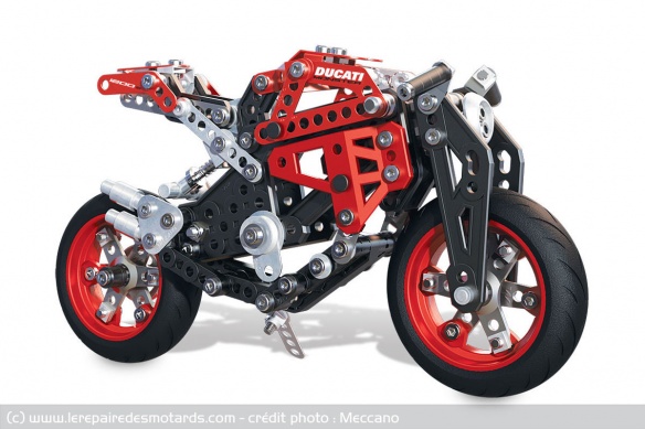 La Monster 1200 S Meccano
