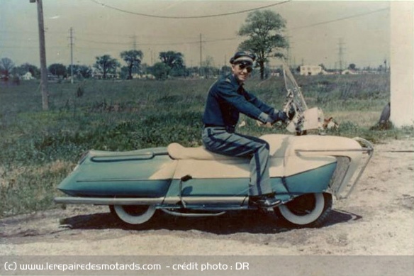O. Ray Courtney sur l'Enterprise en 1952