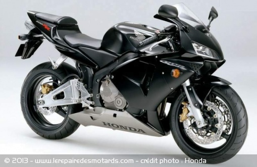 Honda CBR 600 RR millésime 2003