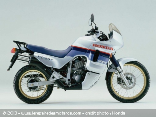 Honda Transalp XL 600 V millésime 1987