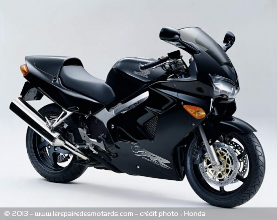 Honda VFR 800 millésime 1998