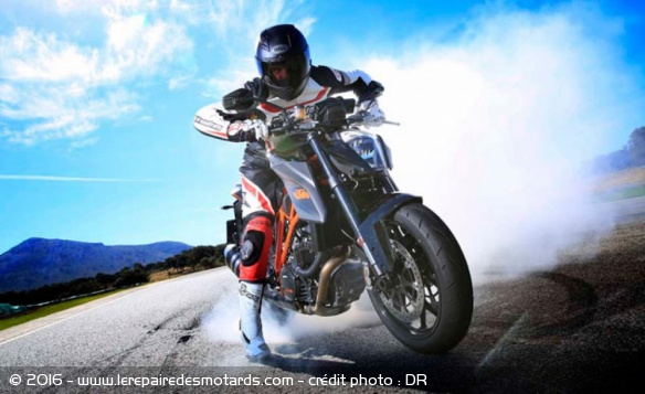 Généalogie : KTM Superduke 1290 de 2014